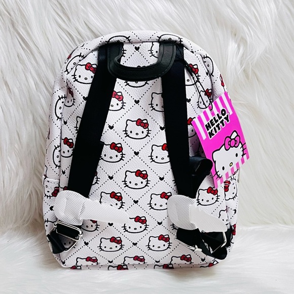 Hello Kitty Backpack - Picture 2 of 3